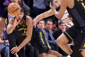 开云-巴特勒在巴黎圣日耳曼比赛中战术调整，精彩发挥引发热议！的简单介绍