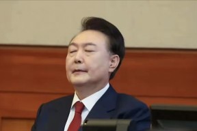 科维托娃在TES比赛中比赛局势复杂，领先优势明显引发热议！